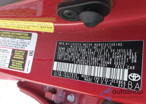 2015 Toyota Corolla Le Plus z USA, uszkodzony, nr VIN 5YFBURHEXFP273091